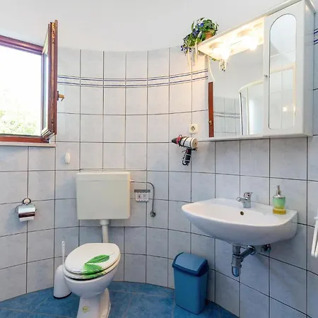 2 Bedroom Stunning In